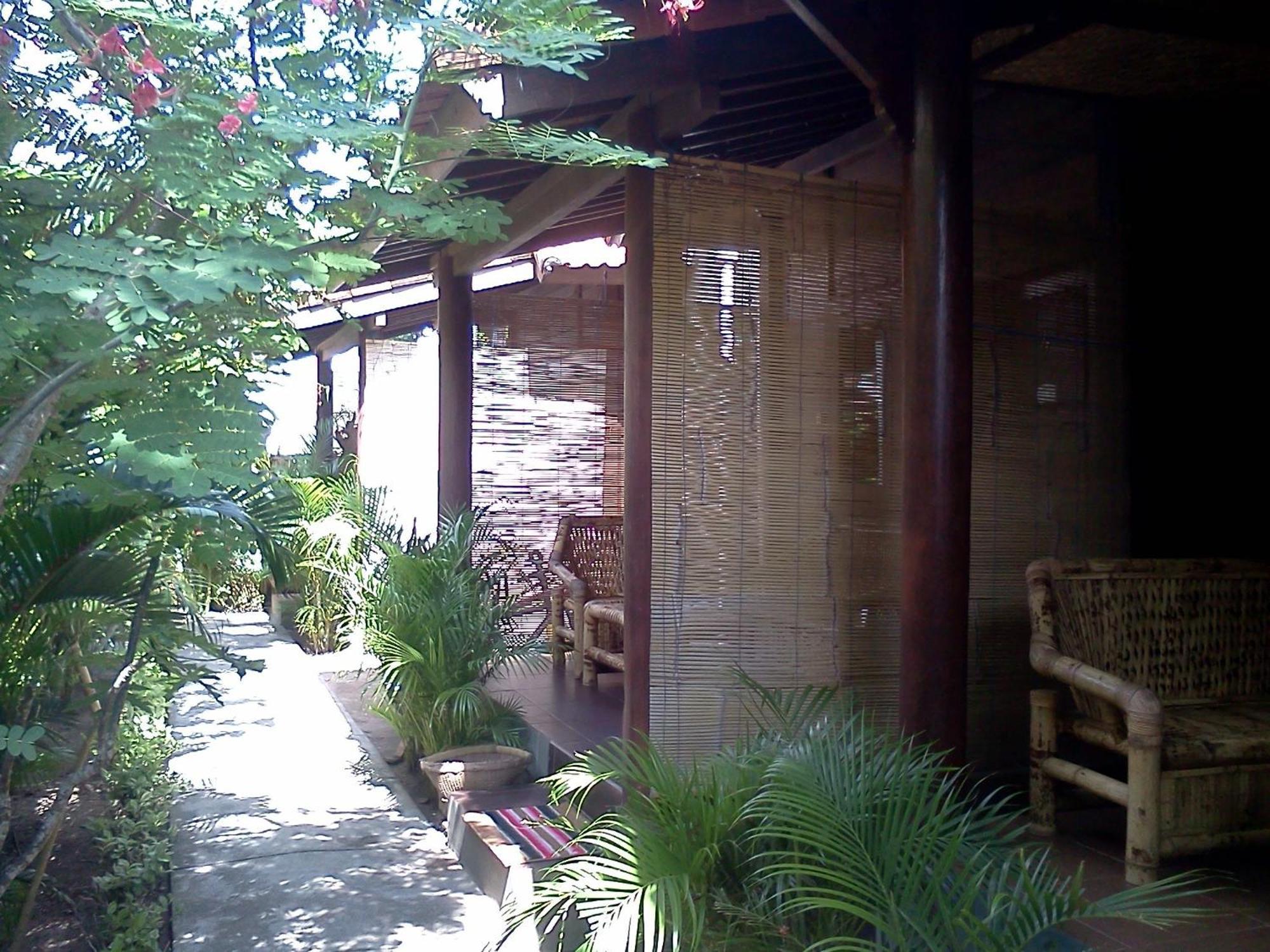Alexyane Paradise Bungalow Gili Trawangan Buitenkant foto