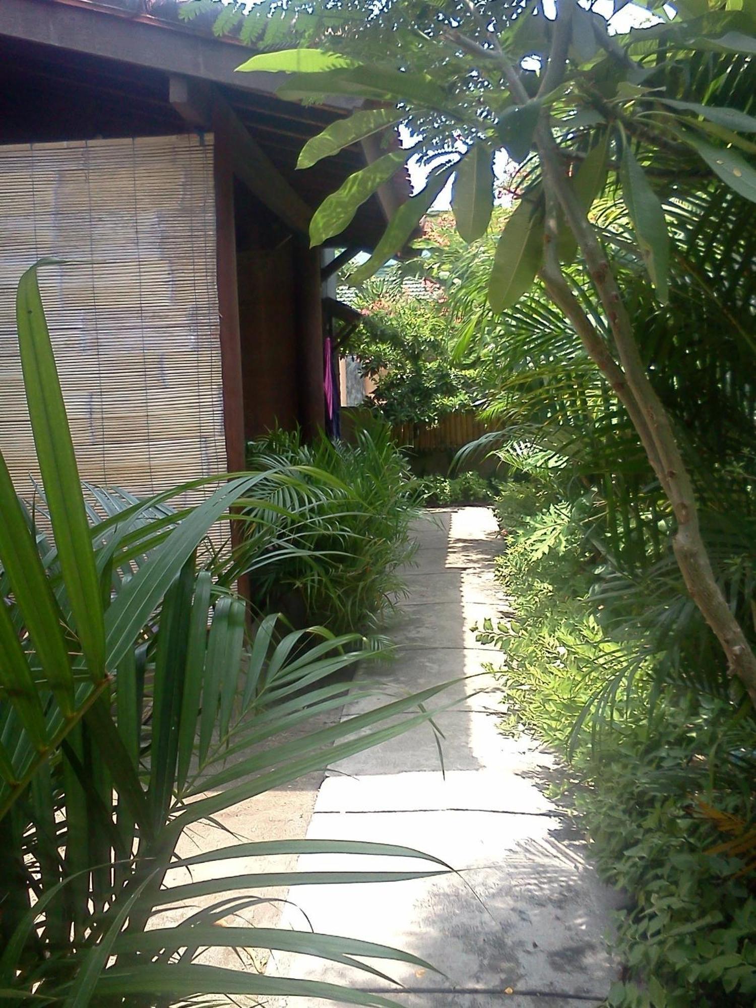Alexyane Paradise Bungalow Gili Trawangan Buitenkant foto