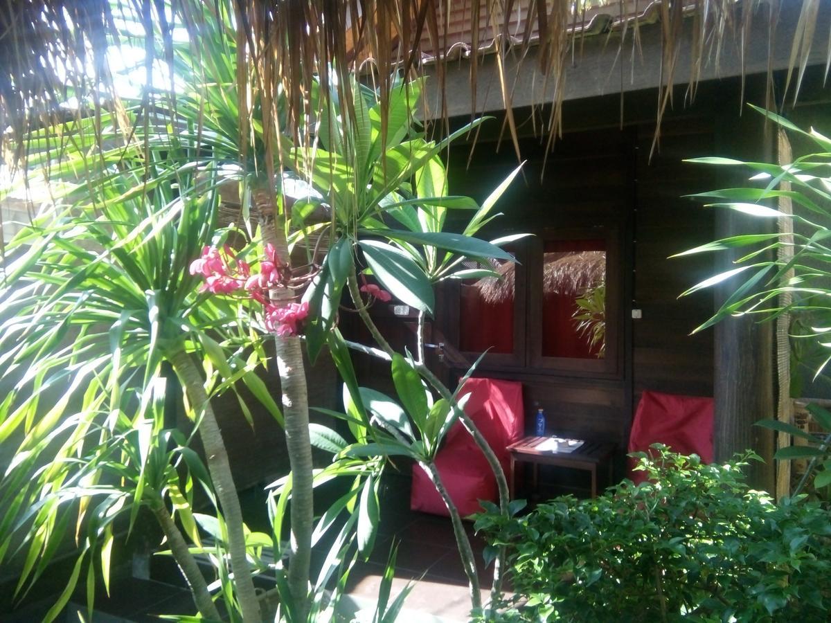 Alexyane Paradise Bungalow Gili Trawangan Buitenkant foto